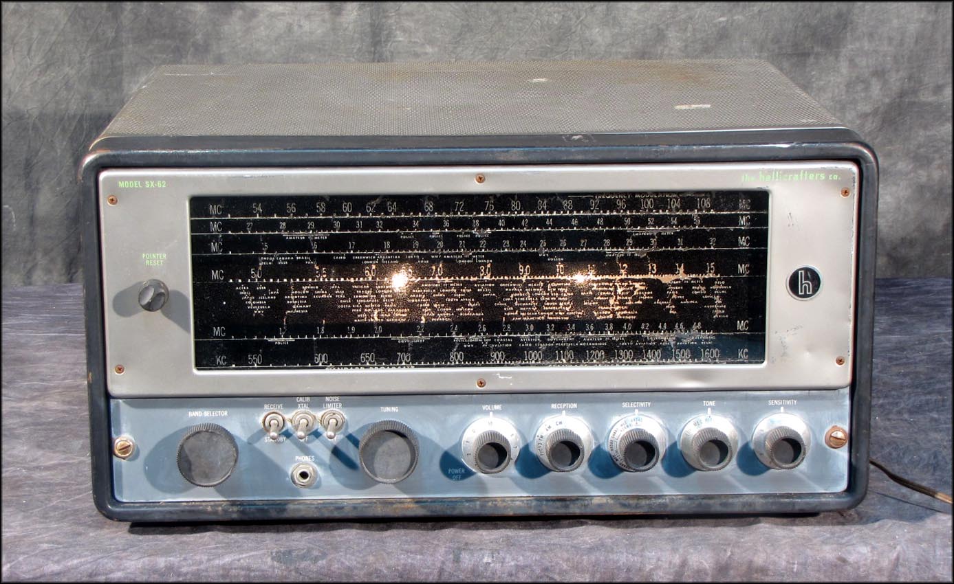 Vintage Hallicrafters SX 62 Communications Receiver Radio