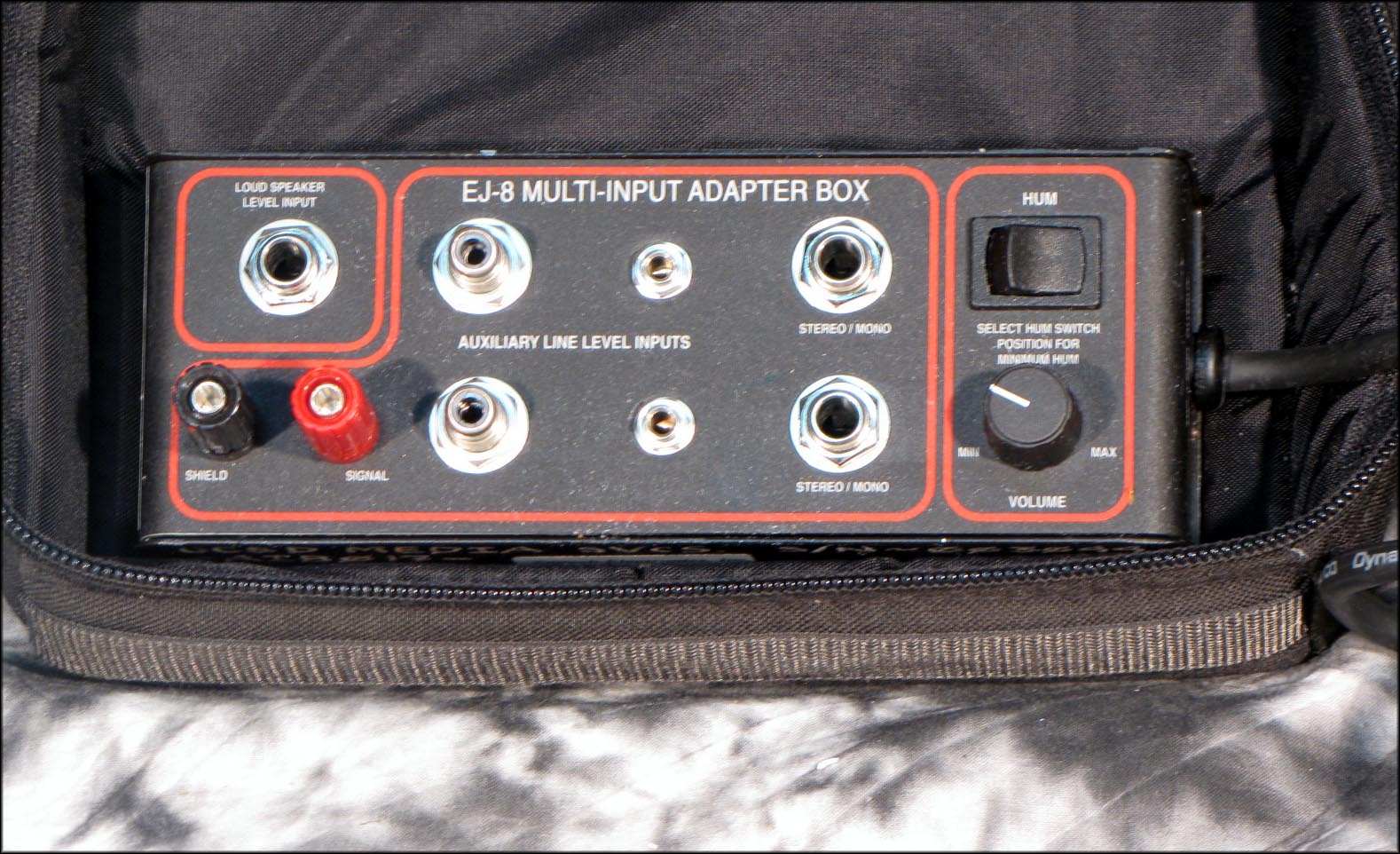 Emtech EJ8 MultiInput Audio Adapter Box with Case eBay