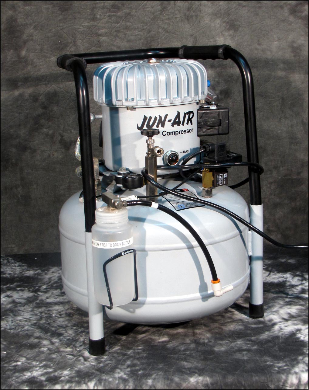 JunAir 625 Silent 25Liter Lab / Dental Compressor, 220VAC eBay