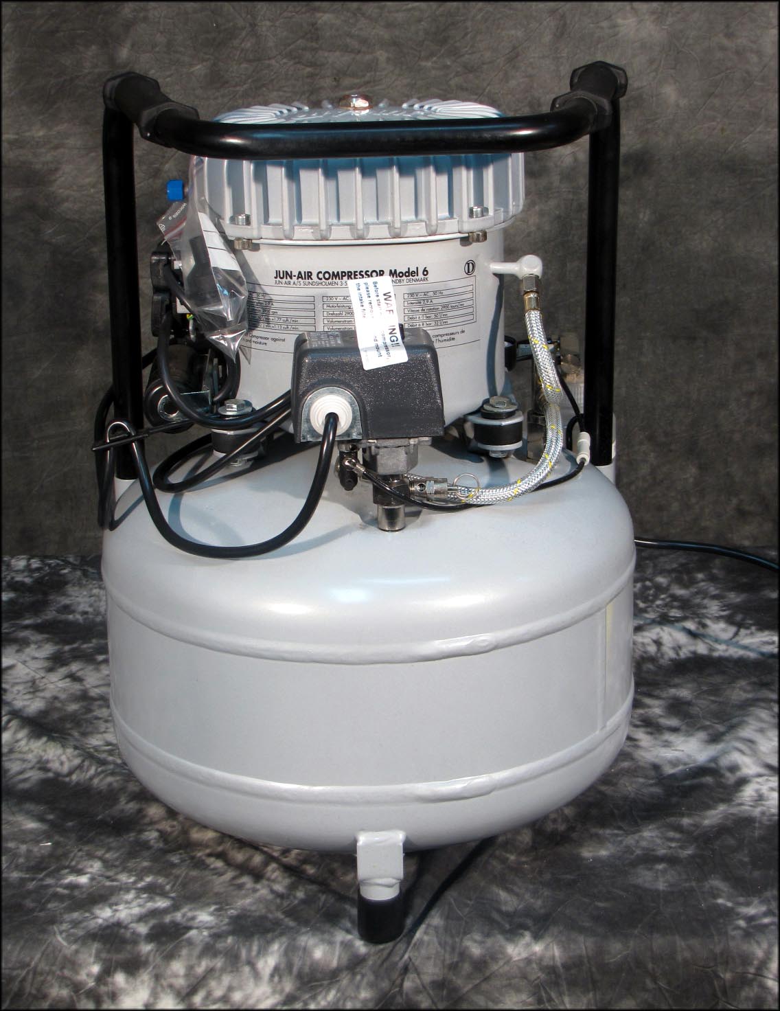 JunAir 625 Silent 25Liter Lab / Dental Compressor, 220VAC eBay